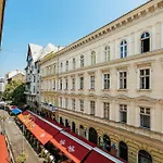 Indigo With Free Parking * Budapest