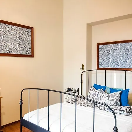 Apartment Indigo With Free Parking Budapest