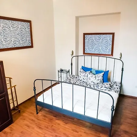 Apartment Indigo With Free Parking Budapest